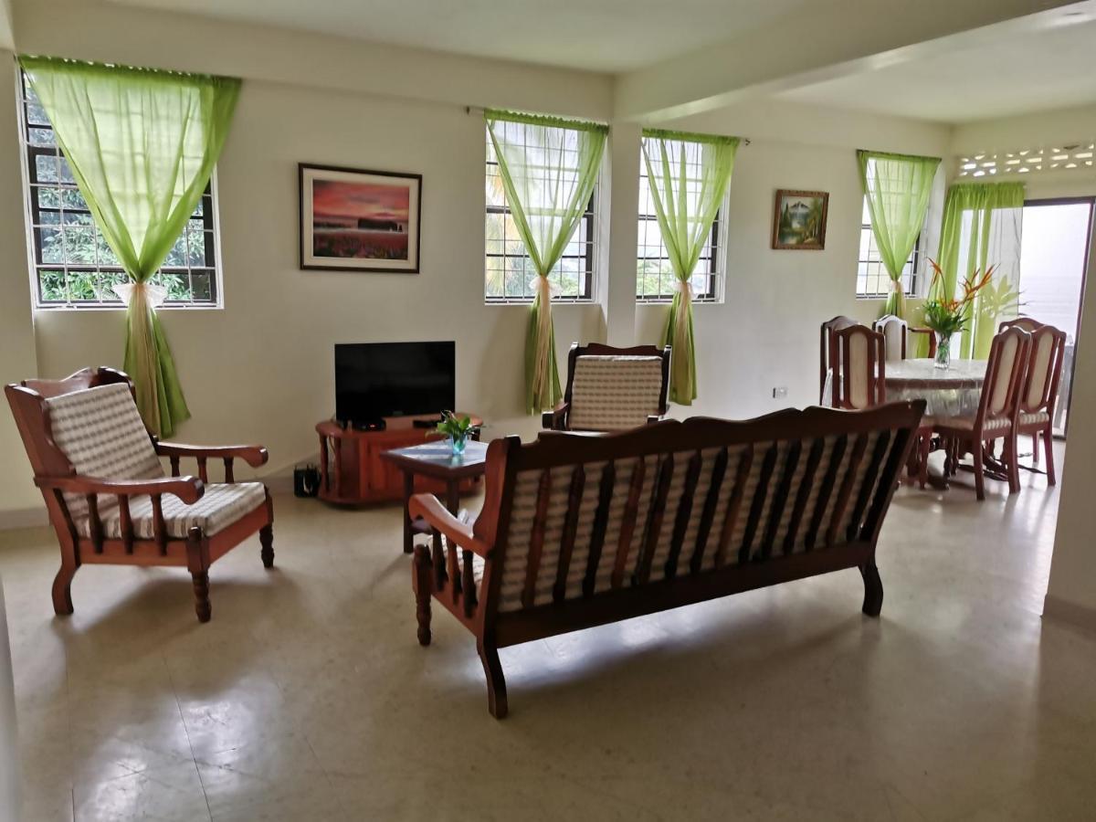 Casa Del Vega A Little Peace Of Heaven Hotel Castries Ngoại thất bức ảnh